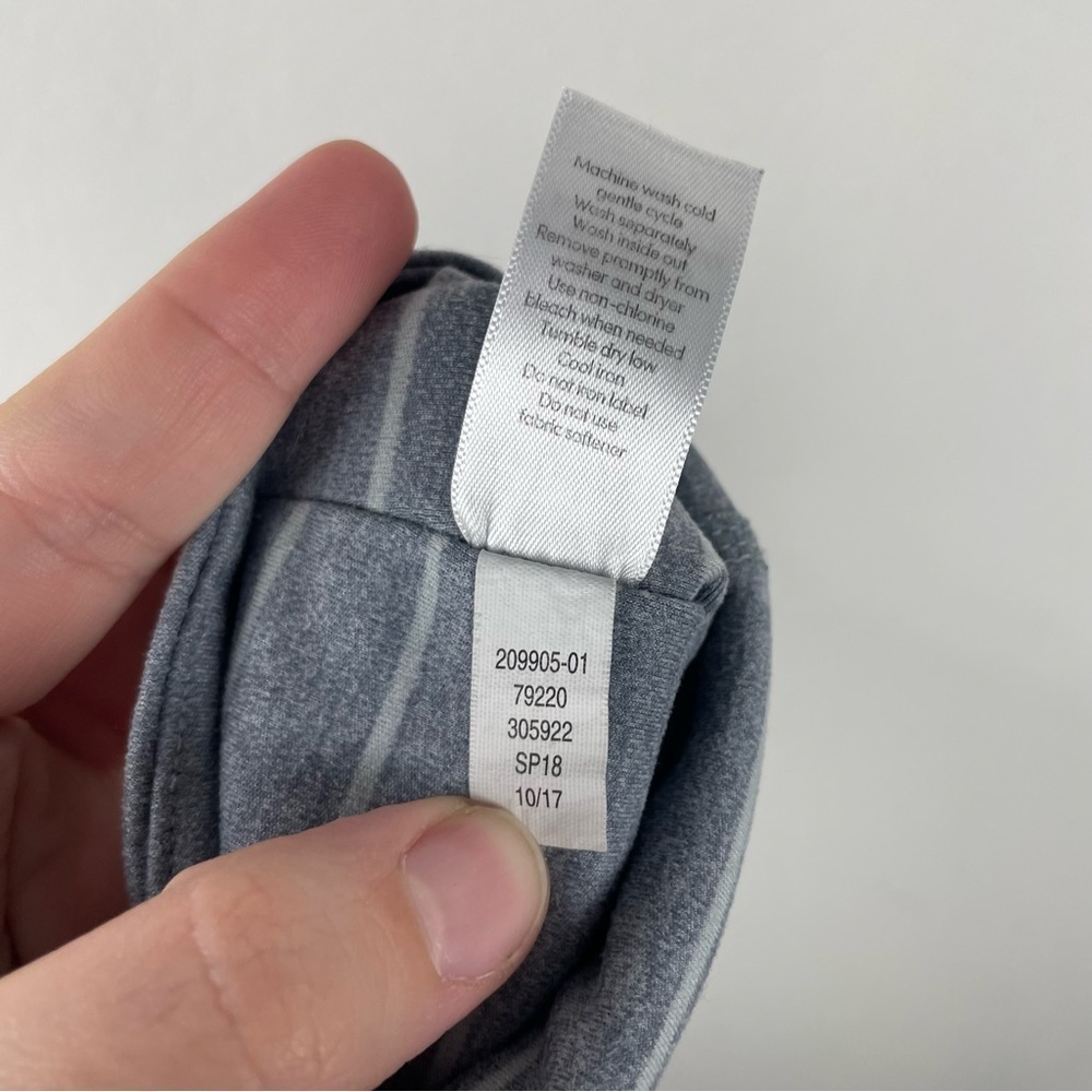 Athleta Gray Salutation Stripe 7/8 Ankle Athletic Athleisure Tights Leggings XS - Picture 7 of 7